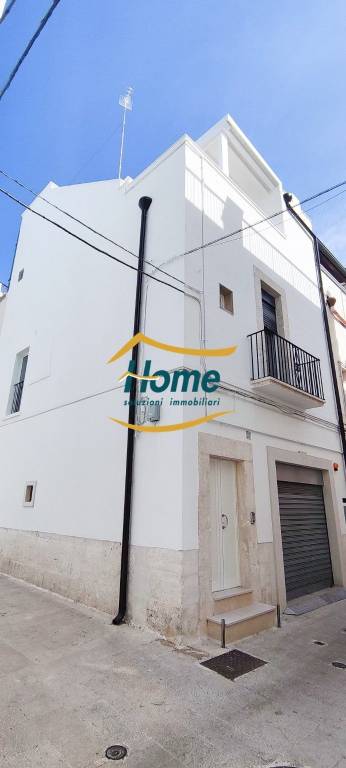 casa indipendente in vendita a Gioia del Colle