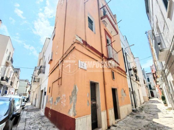 casa indipendente in vendita a Gioia del Colle