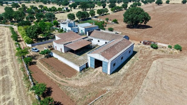 casa indipendente in vendita a Gioia del Colle