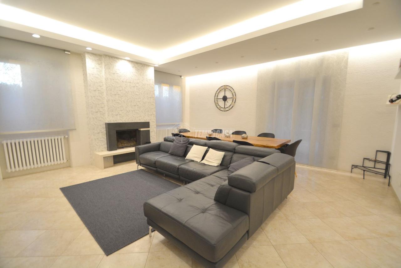 casa indipendente in vendita a Gioia del Colle