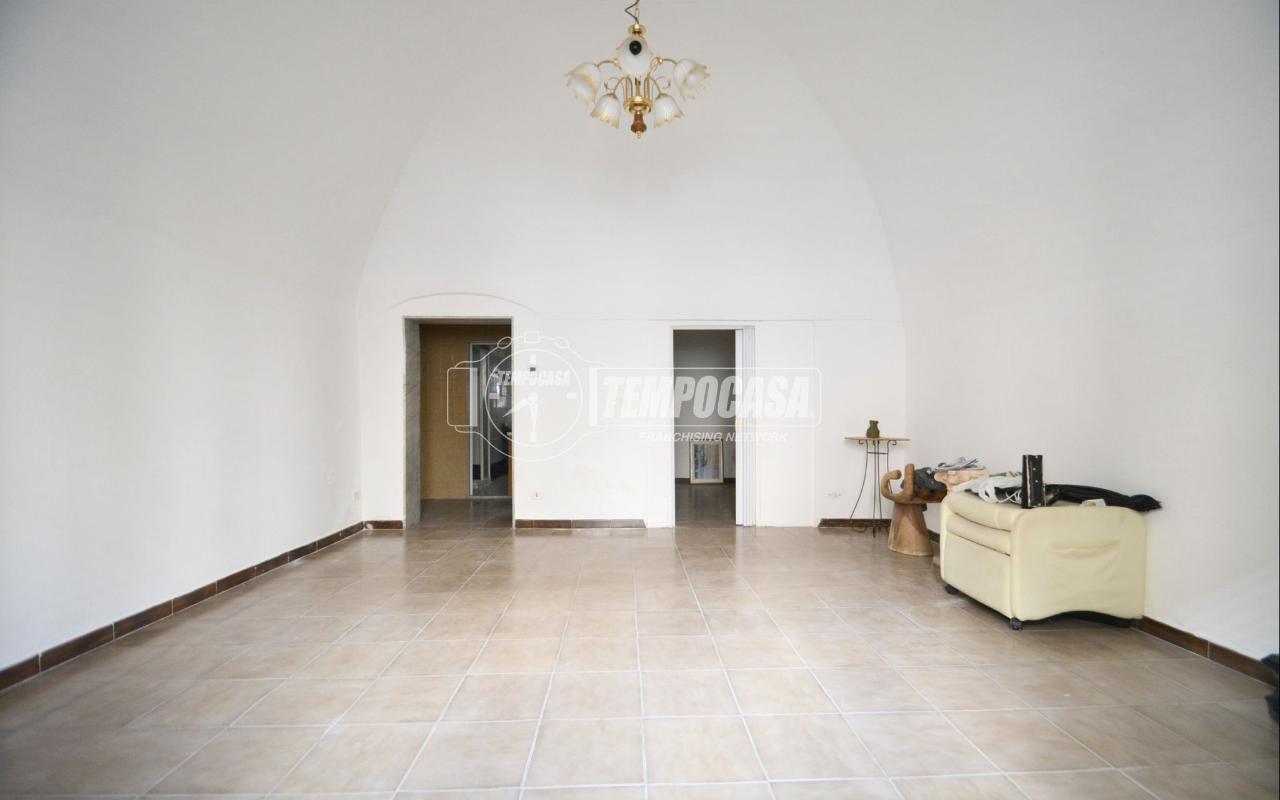 casa indipendente in vendita a Gioia del Colle