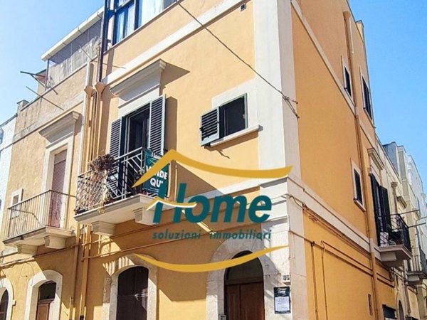 casa indipendente in vendita a Gioia del Colle
