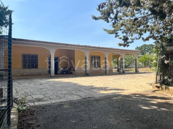 casa indipendente in vendita a Gioia del Colle