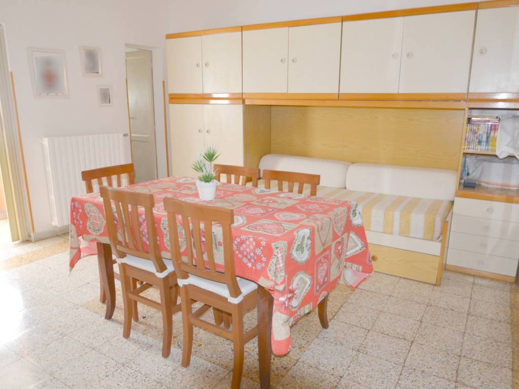 casa indipendente in vendita a Gioia del Colle