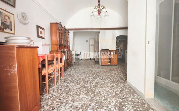 casa indipendente in vendita a Gioia del Colle