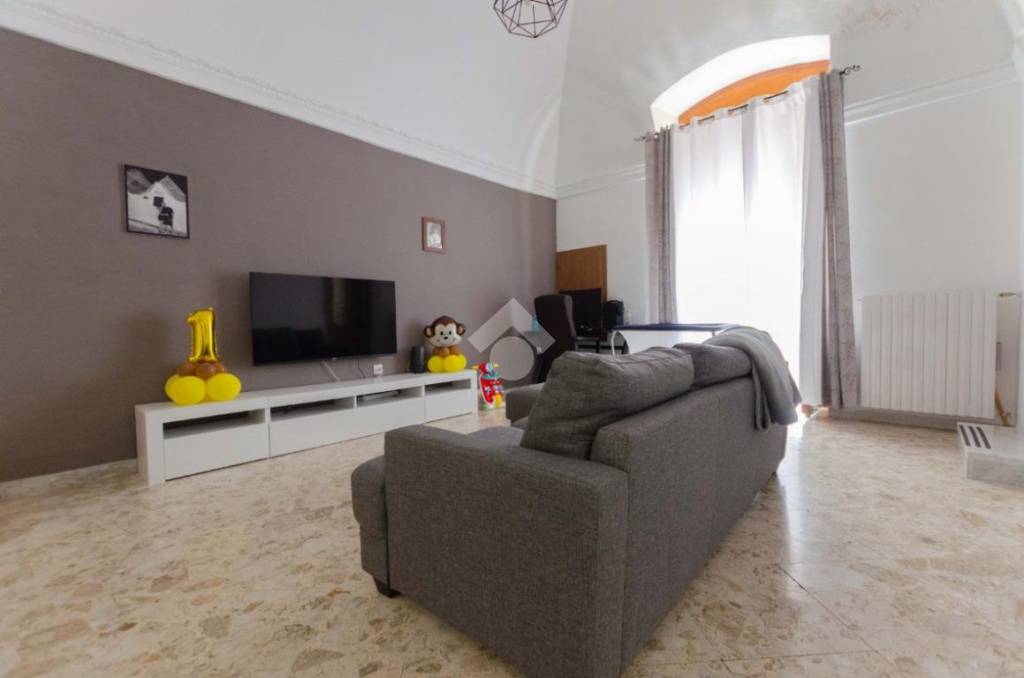casa indipendente in vendita a Gioia del Colle