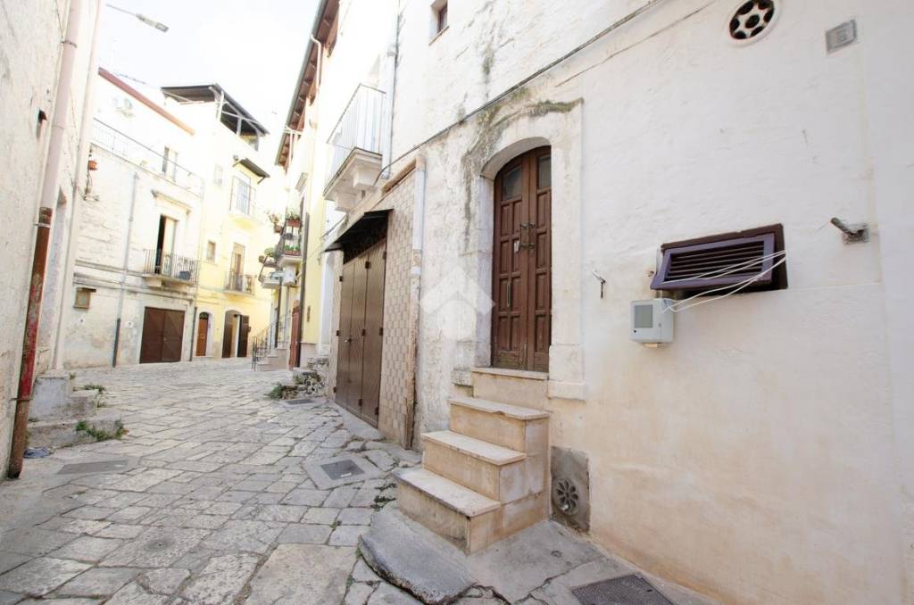 casa indipendente in vendita a Gioia del Colle