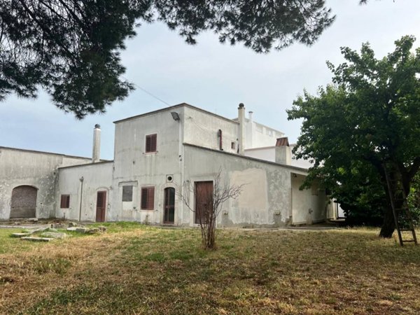 casa indipendente in vendita a Gioia del Colle