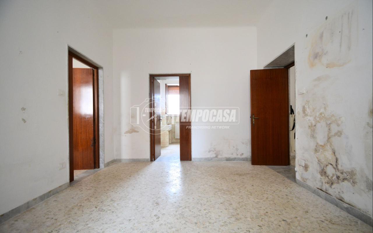 casa indipendente in vendita a Gioia del Colle