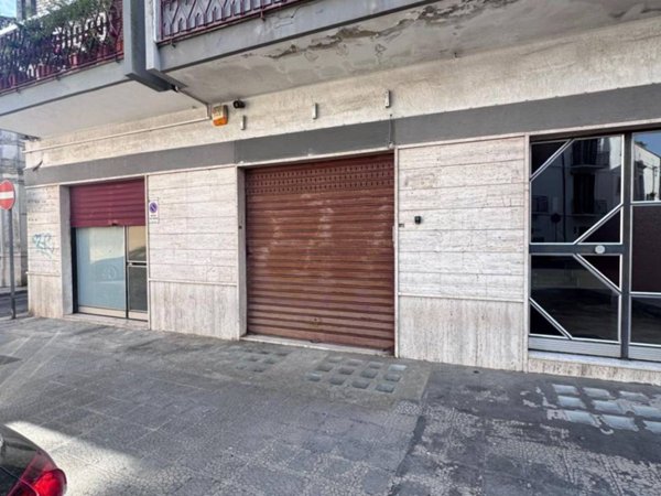 negozio in vendita a Gioia del Colle