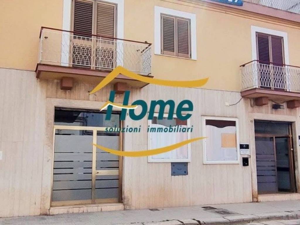 negozio in vendita a Gioia del Colle