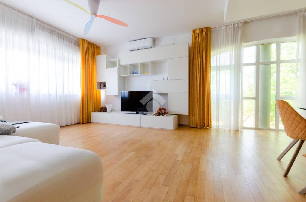 casa indipendente in vendita a Gioia del Colle