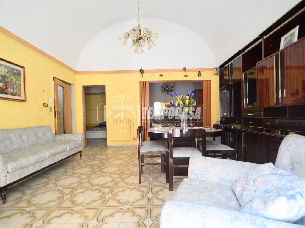 casa indipendente in vendita a Gioia del Colle