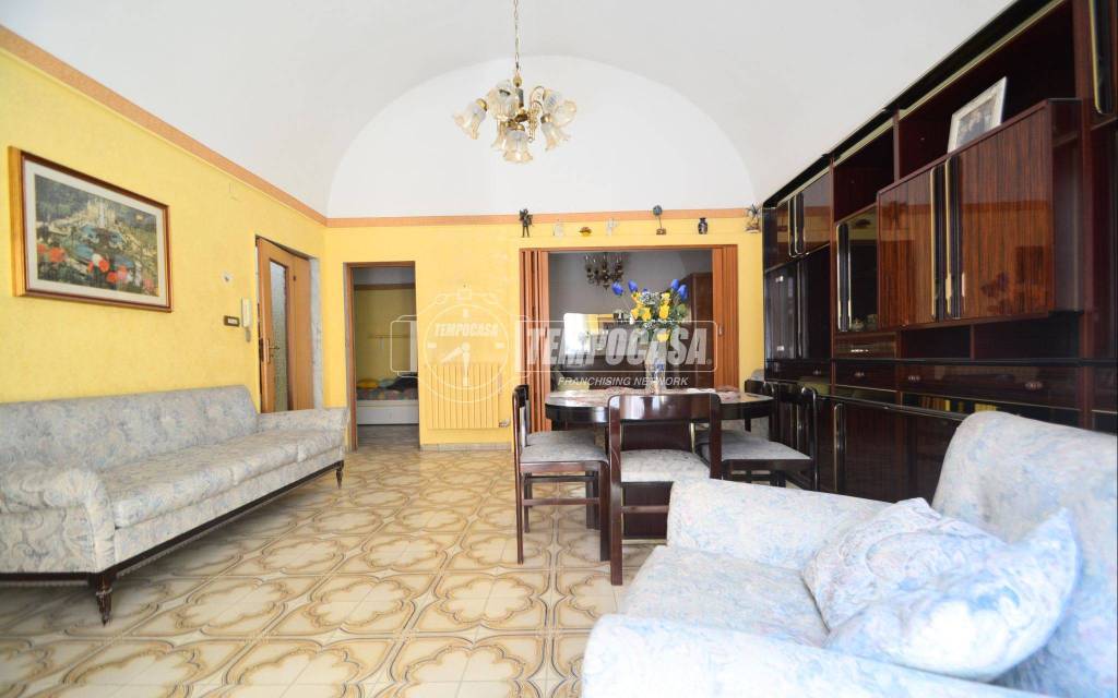 casa indipendente in vendita a Gioia del Colle