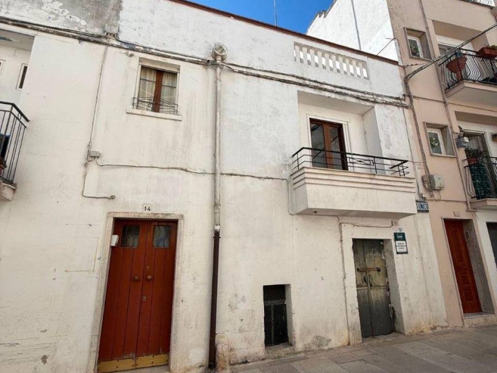 casa indipendente in vendita a Gioia del Colle