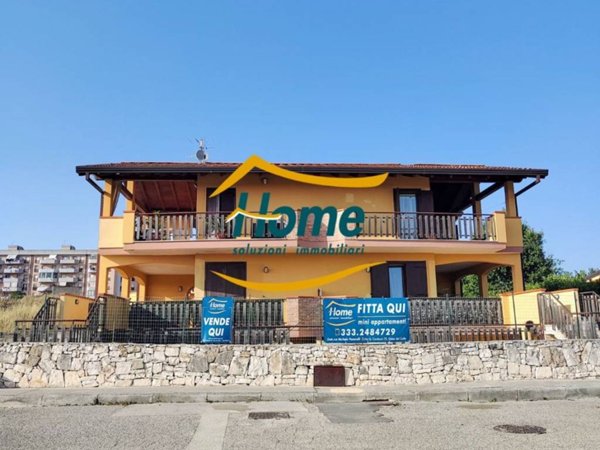 casa indipendente in vendita a Gioia del Colle