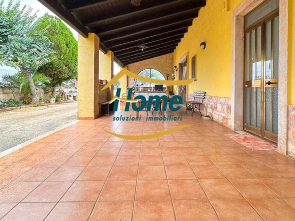 casa indipendente in vendita a Gioia del Colle