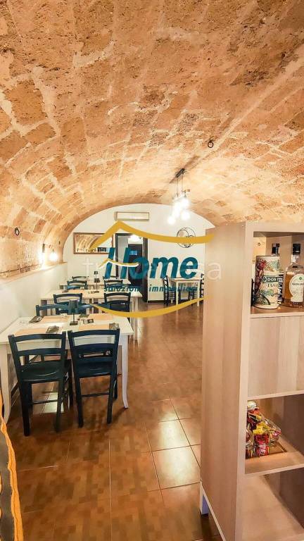 negozio in vendita a Gioia del Colle