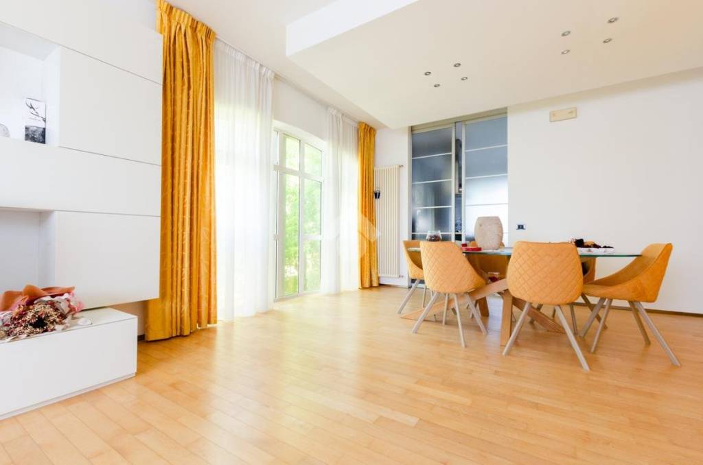 casa indipendente in vendita a Gioia del Colle