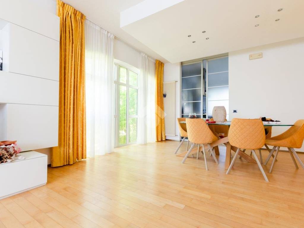 casa indipendente in vendita a Gioia del Colle