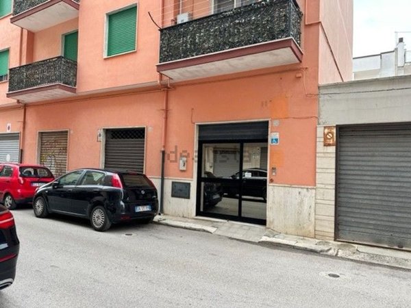 negozio in vendita a Gioia del Colle