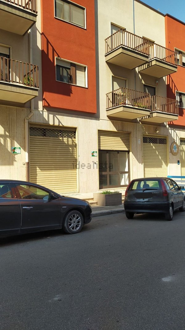 locale commerciale in vendita a Gioia del Colle