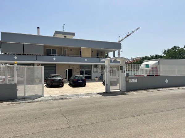 ufficio in vendita a Gioia del Colle