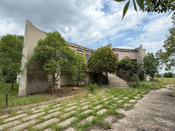 casa indipendente in vendita a Gioia del Colle