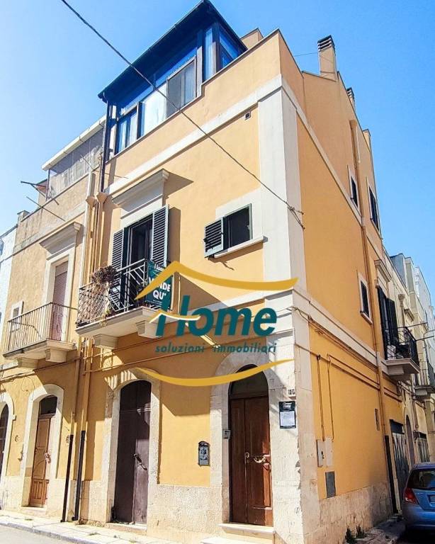 casa indipendente in vendita a Gioia del Colle