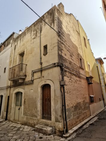 casa indipendente in vendita a Gioia del Colle