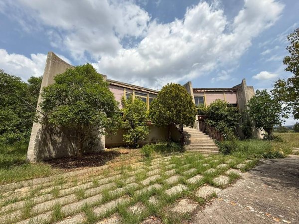 casa indipendente in vendita a Gioia del Colle