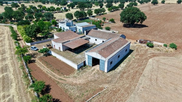 casa indipendente in vendita a Gioia del Colle