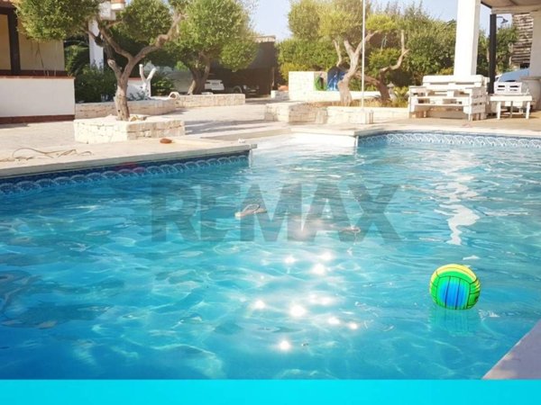 casa indipendente in vendita a Gioia del Colle