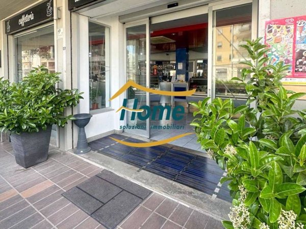 negozio in vendita a Gioia del Colle