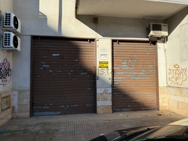 locale commerciale in vendita a Gioia del Colle