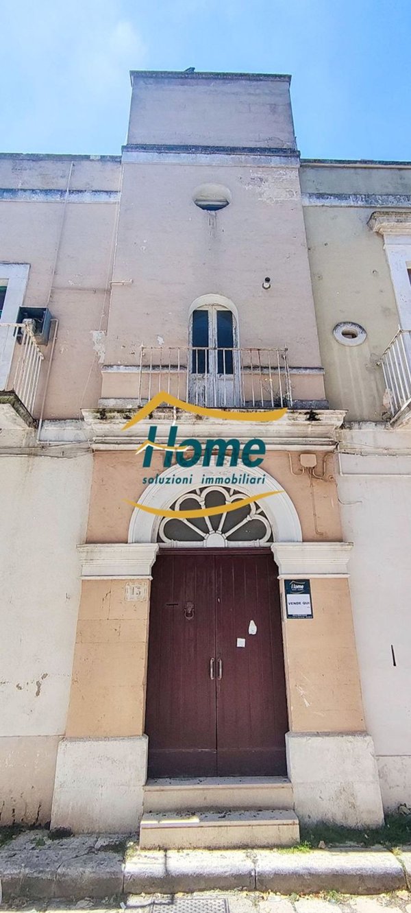 esavano in vendita a Gioia del Colle