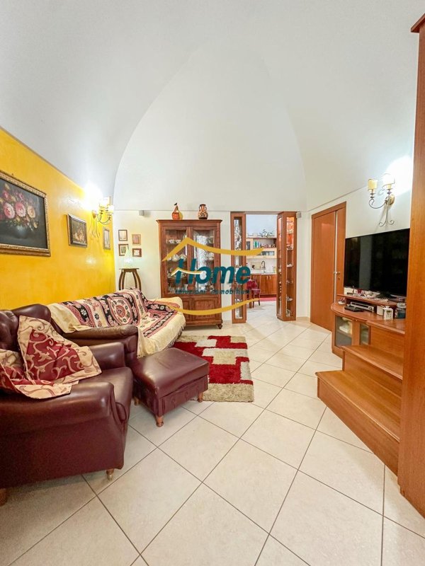 casa indipendente in vendita a Gioia del Colle