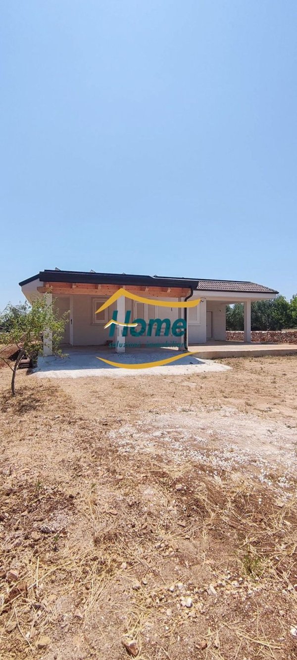 casa indipendente in vendita a Gioia del Colle