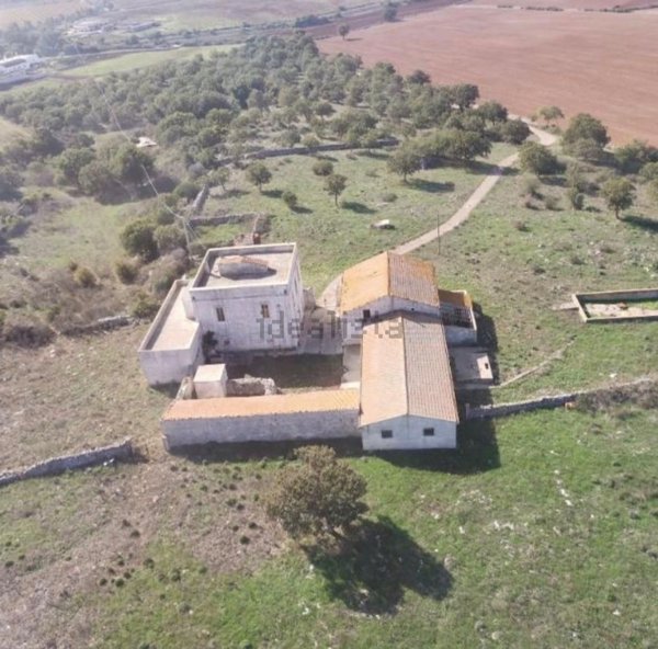 casale in vendita a Gioia del Colle