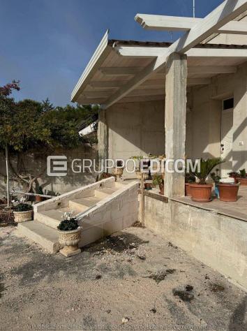 casa indipendente in vendita a Gioia del Colle in zona Terzi