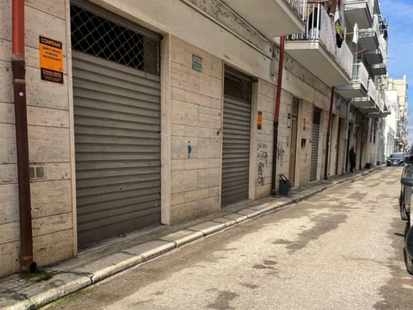 negozio in vendita a Gioia del Colle