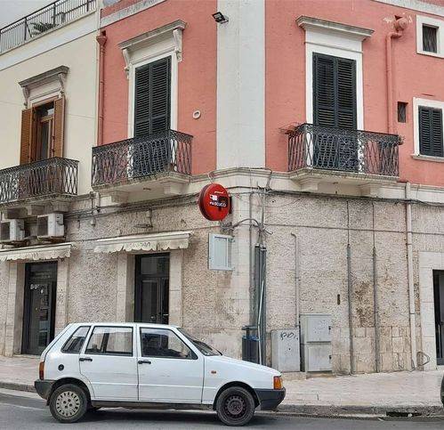 negozio in vendita a Gioia del Colle