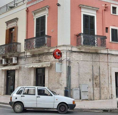 negozio in vendita a Gioia del Colle