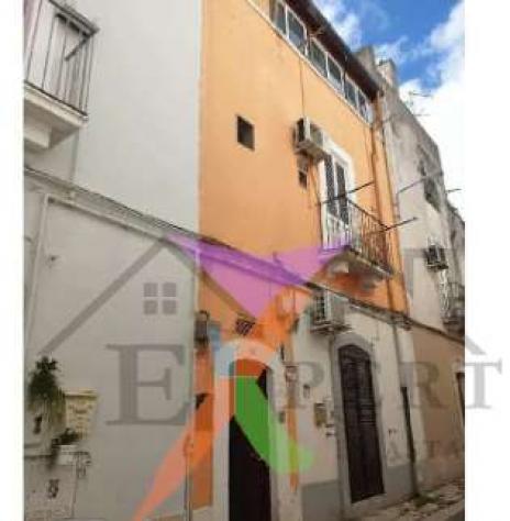 casa indipendente in vendita a Gioia del Colle