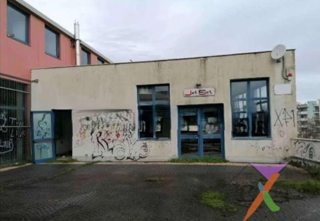 locale commerciale in vendita a Gioia del Colle