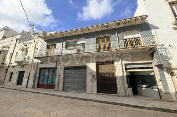 casa indipendente in vendita a Gioia del Colle
