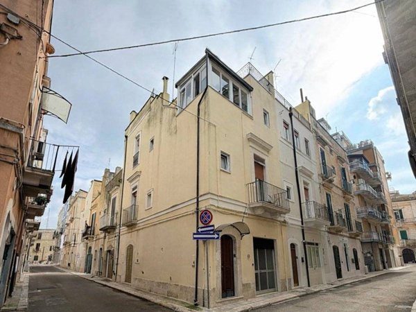 casa indipendente in vendita a Gioia del Colle