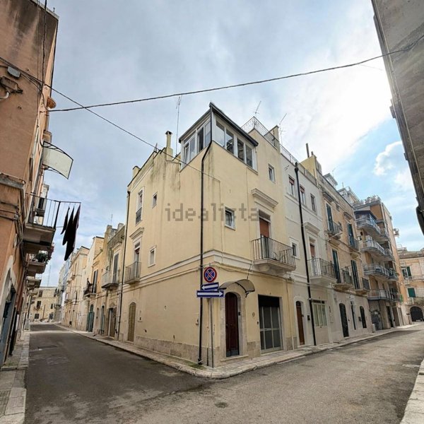 casa indipendente in vendita a Gioia del Colle