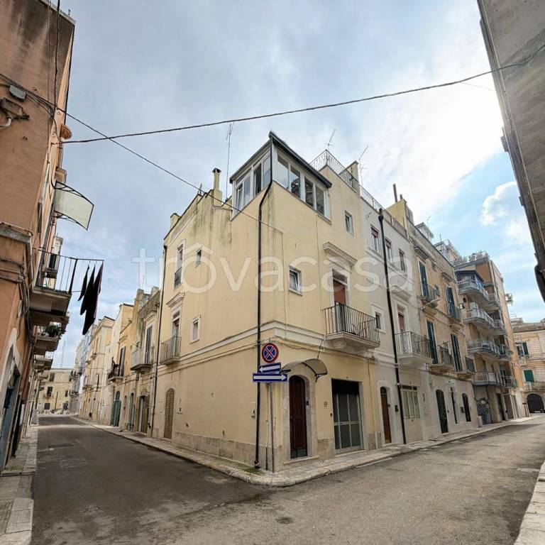 casa indipendente in vendita a Gioia del Colle