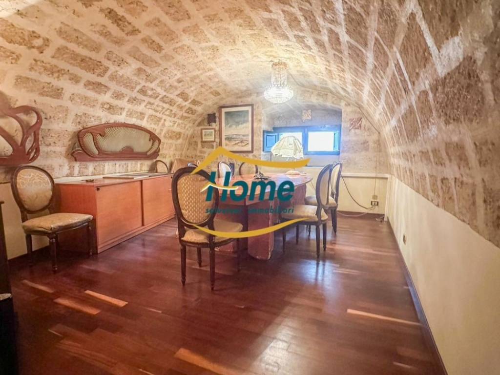 ufficio in vendita a Gioia del Colle